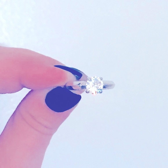 Sparkling Divine 7mm Round CZ Stone Solitaire Engagement Ring Silver Band 7.5 /8 - Picture 2 of 16